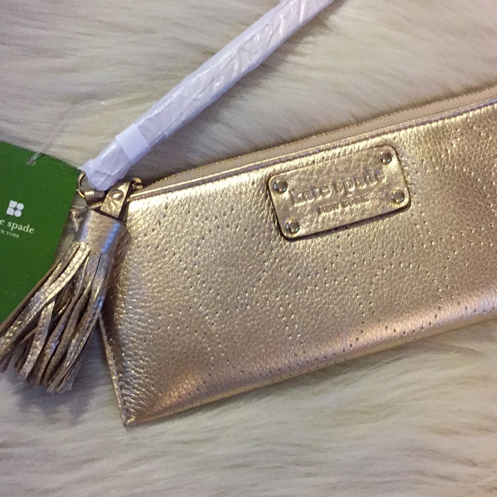 NWT Kate Spade wristlet